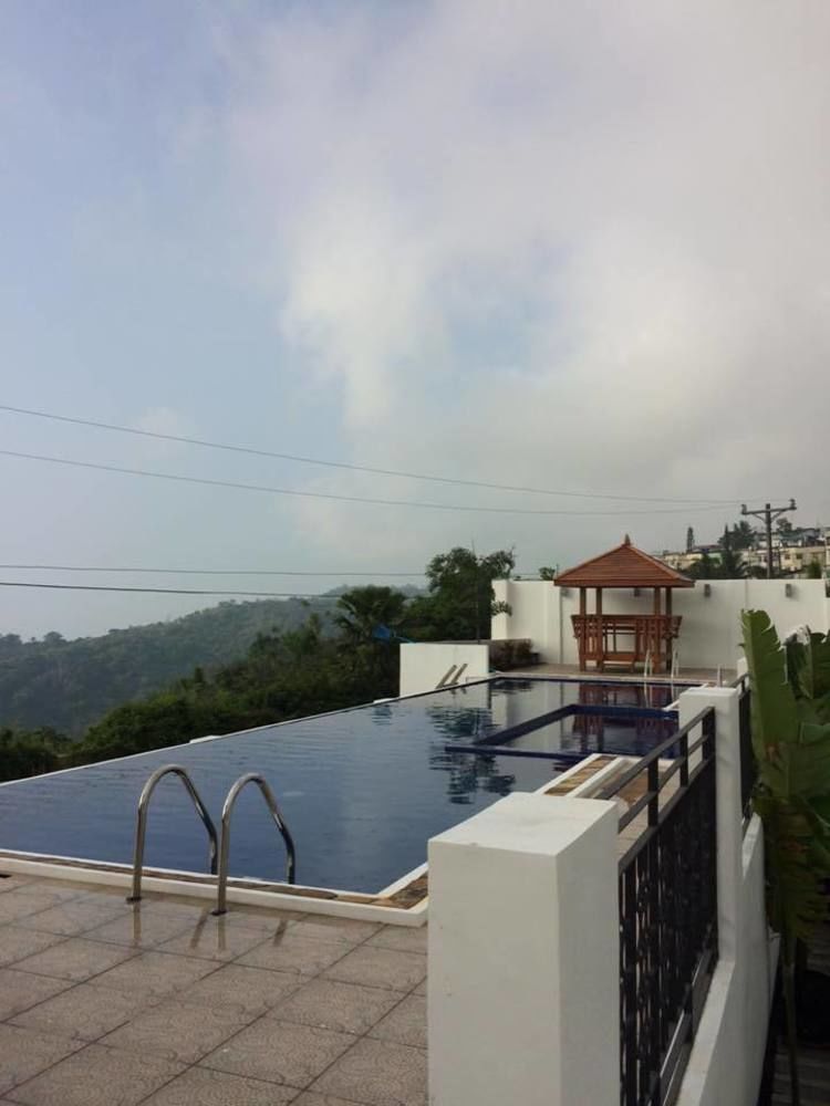 Vista Real Hotel Tagaytay City Extérieur photo