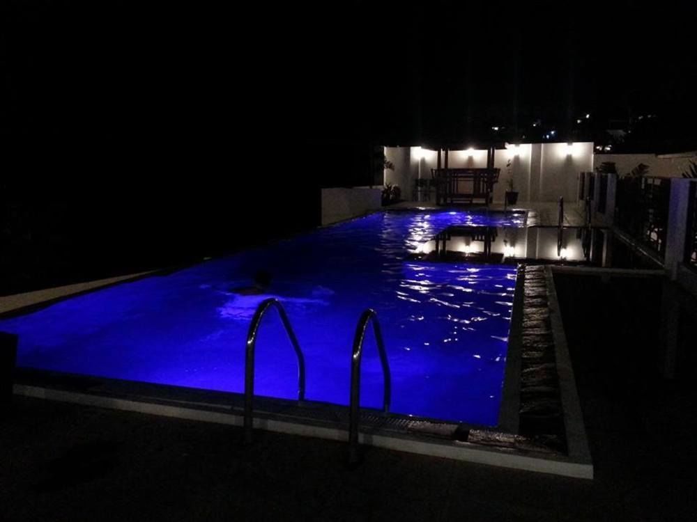 Vista Real Hotel Tagaytay City Extérieur photo